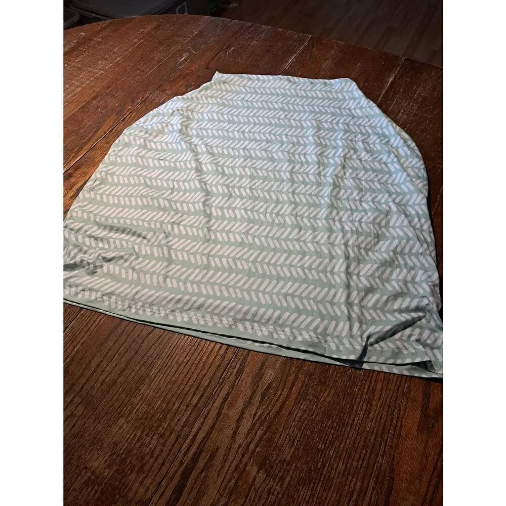 New Green and White Simka Rose Breathable Nursing & Car Seat Cover Infant Baby